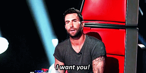 „Maroon 5“ GIF, kuriame sakoma, kad noriu tavęs dalyvauti „The Voice Show“.